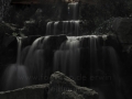 Wasserfall unter Bruecke