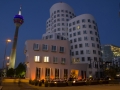 Medienhafen Düsseldorf blaue Stunde
