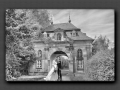 00101_Eingang_Kloster Knechtsteden_2794xxxBrautPaarTanjaMarcel1Rahmen